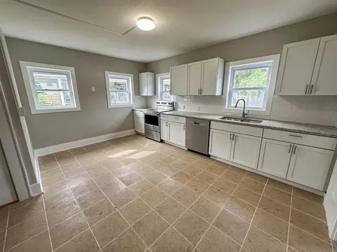 Kitchen - 194 Union St, Springfield, VT 05156 photo 2 of 3