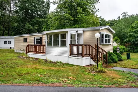 3 Checkerberry Ct, Rochester, NH 03867