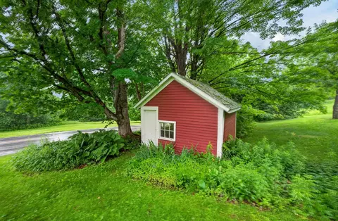 Exterior - 9282 Vt Rte 100, Whitingham, VT 05361 photo 7 of 10