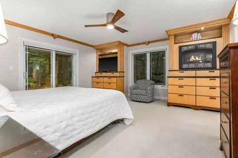 Bedroom - 4 Jane Appleton Way, Hampton, NH 03842 photo 2 of 4
