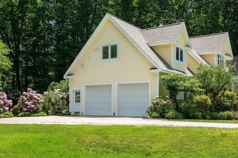 Exterior - 4 Jane Appleton Way, Hampton, NH 03842 photo 4 of 14