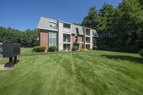 5 Knights Bridge Dr #K207, Nashua, NH 03063