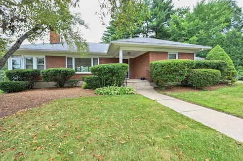 606 Ray St, Manchester, NH 03104