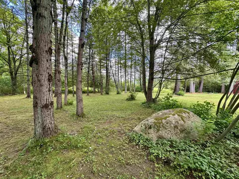 Exterior - 258 Maple St, Newport, NH 03773 photo 8 of 15