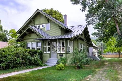 6 Pearl St, Lebanon, NH 03784