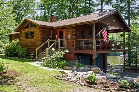 75 Rocky Point Rd, Barrington, NH 03825