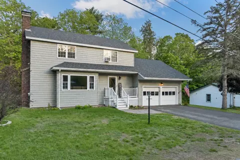 19 Hillview Ter, Farmington, NH 03835