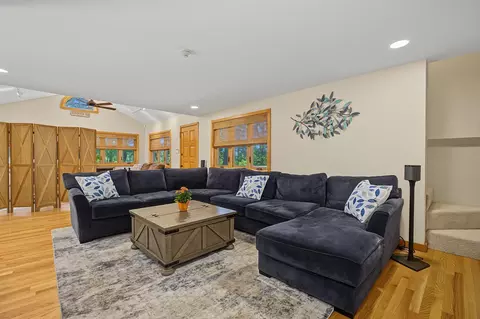 Living - 17 Galway Rd, Windham, NH 03087 photo 5 of 5
