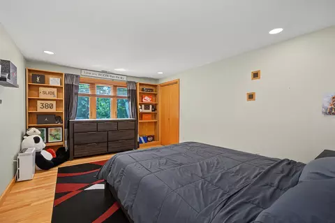 Bedroom - 17 Galway Rd, Windham, NH 03087 photo 5 of 7