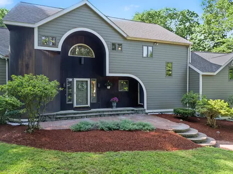 Exterior - 17 Galway Rd, Windham, NH 03087 photo 2 of 13