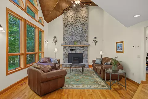 Living - 17 Galway Rd, Windham, NH 03087 photo 1 of 5