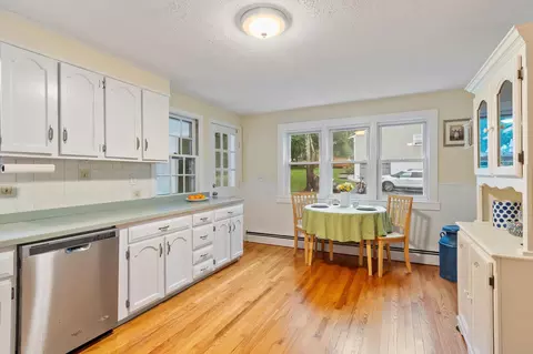 Kitchen - 28 Brady Ave, Derry, NH 03038 photo 5 of 5