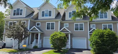 131 Court St #9, Exeter, NH 03833