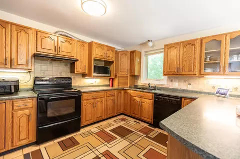 Kitchen - 150 Merrimack St, Hooksett, NH 03106 photo 4 of 7