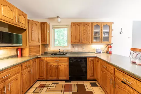 Kitchen - 150 Merrimack St, Hooksett, NH 03106 photo 5 of 7