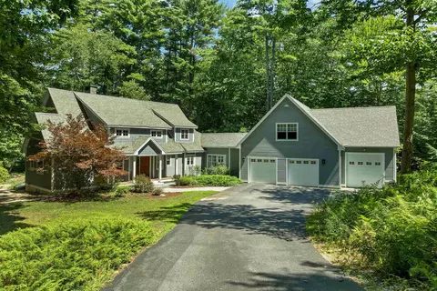 16 Crosswinds Dr, Moultonborough, NH 03254