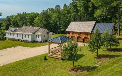 3 Apple Hl, Chesterfield, NH 03443