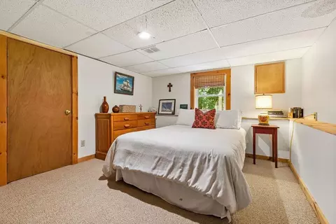 Bedroom - 32 Penacook Path, Sunapee, NH 03782 photo 6 of 7