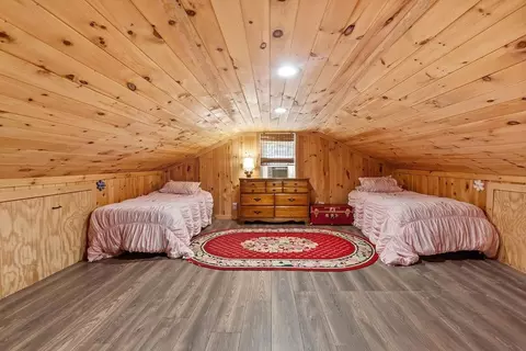 Bedroom - 32 Penacook Path, Sunapee, NH 03782 photo 1 of 7