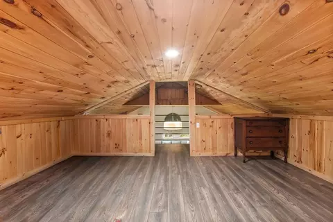 Entry Way - 32 Penacook Path, Sunapee, NH 03782 photo 2 of 2