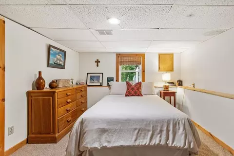 Bedroom - 32 Penacook Path, Sunapee, NH 03782 photo 5 of 7