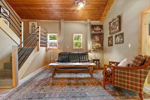 Living - 32 Penacook Path, Sunapee, NH 03782 photo 2 of 6