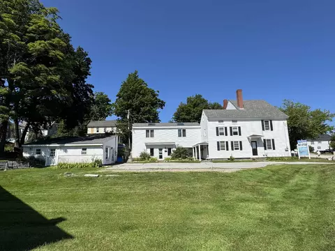 125-127 Nashua St, Milford, NH 03055