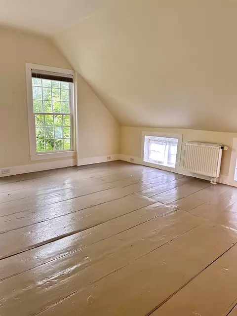 Bedroom - 7 Cross St, Newfane, VT 05345 photo 2 of 7