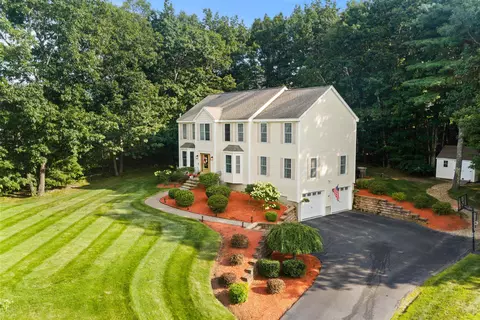 Exterior - 39 Jackman Ridge Rd, Windham, NH 03087 photo 2 of 4