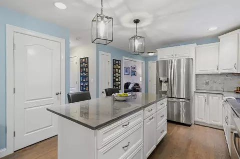 Kitchen - 39 Jackman Ridge Rd, Windham, NH 03087 photo 4 of 5