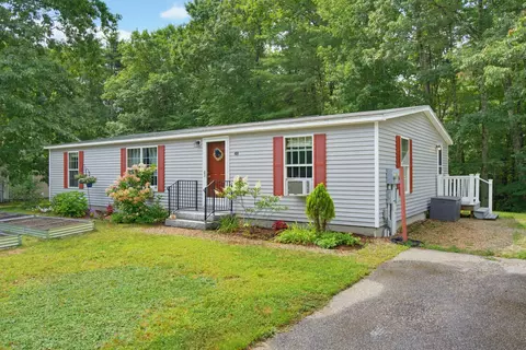 48 Sparrow Dr, Barrington, NH 03825