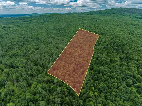 168 Old Walker Hill Rd, Littleton, NH 03561