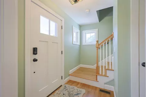 Entry Way - 10 Hilliard Dr, Hampton, NH 03842 photo 2 of 5