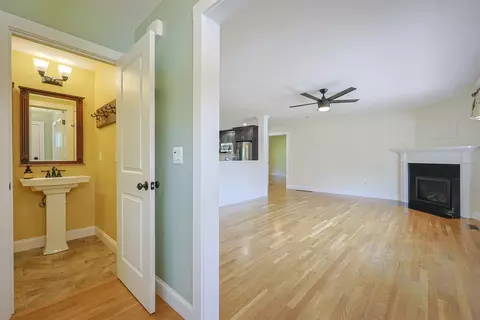 Entry Way - 10 Hilliard Dr, Hampton, NH 03842 photo 3 of 5