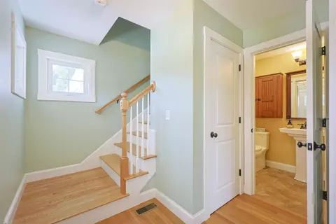 Entry Way - 10 Hilliard Dr, Hampton, NH 03842 photo 1 of 5