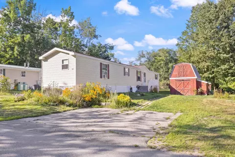 109 Pumpkin Hollow Rd, Barrington, NH 03825