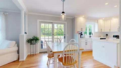 Kitchen - 194 Harte Cir, Williston, VT 05495 photo 4 of 4