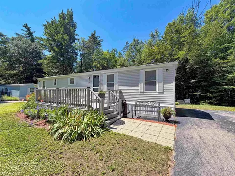 15 Loon Mountain Ln, Conway, NH 03813