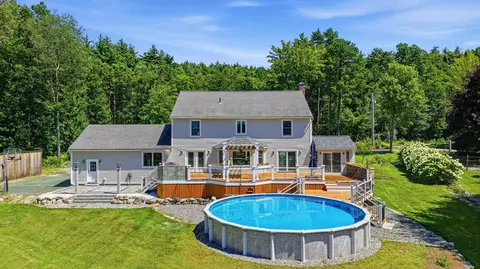 6 Quentin Dr, Brookline, NH 03033