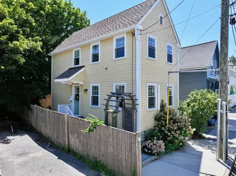 282 Hanover St, Portsmouth, NH 03801