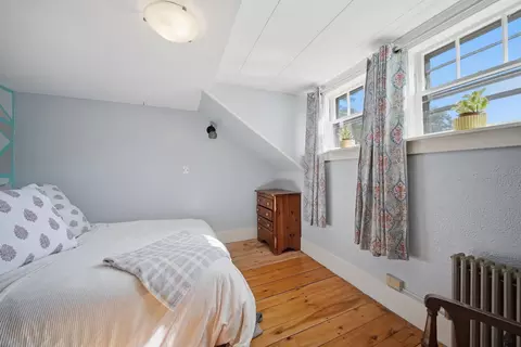 Bedroom - 45 Oak St, Dover, NH 03820 photo 5 of 8