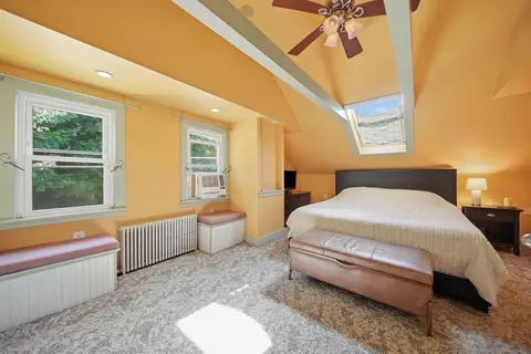 Bedroom - 45 Oak St, Dover, NH 03820 photo 1 of 8