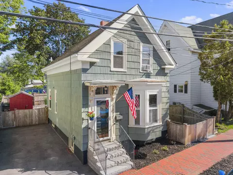 834 State St, Portsmouth, NH 03801