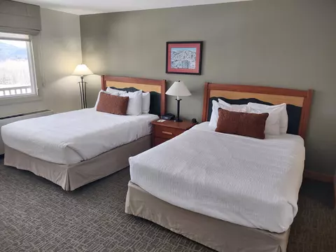 Bedroom - 228 E Mountain Rd #L GRAND HOTEL 169/171 I (PAS, Killington, VT 05751 photo 3 of 4