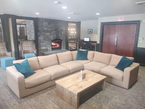 Living - 228 E Mountain Rd #L GRAND HOTEL 169/171 I (PAS, Killington, VT 05751 photo 9 of 10