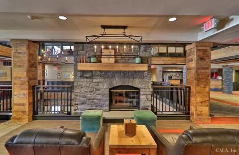 Living - 228 E Mountain Rd #L GRAND HOTEL 169/171 I (PAS, Killington, VT 05751 photo 2 of 10