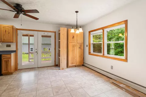 Entry Way - 207 Lee River Rd, Jericho, VT 05465 photo 1 of 2