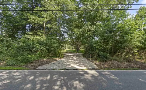 358 Newington Rd #53-2-1, Newington, NH 03801