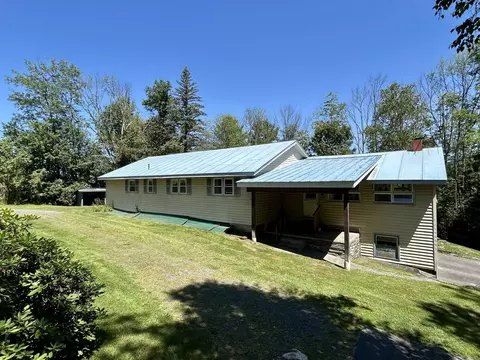 854 Vermont Route 12 S, Randolph, VT 05060