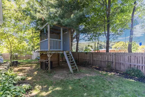 Exterior - 475 Sagamore Rd, Rye, NH 03870 photo 12 of 14